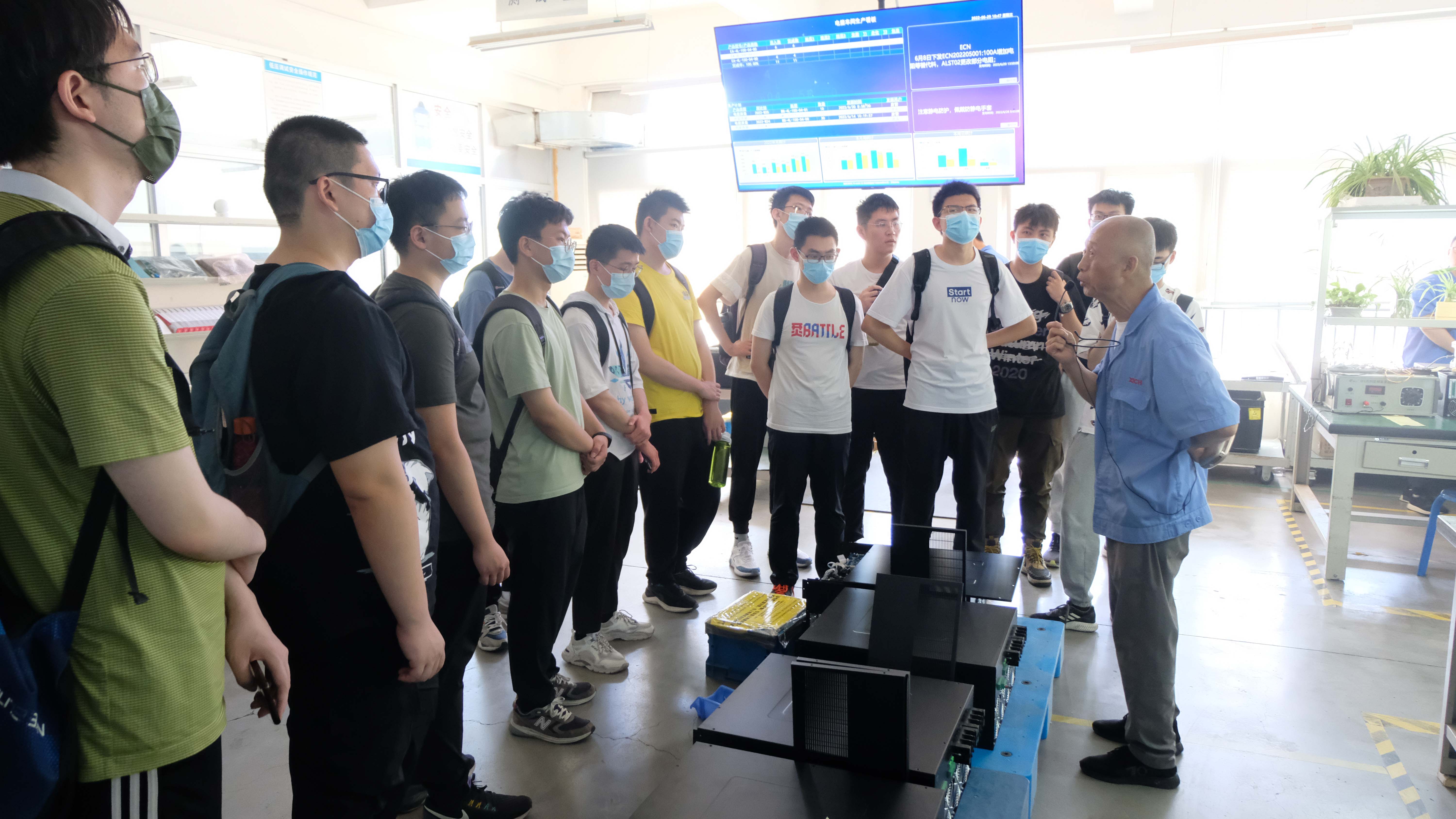 实习实训助就业，校企合作促发展(图1)
